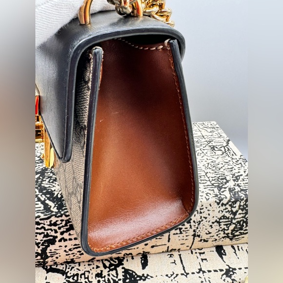 GUCCI GG Supreme calfskin small padlock shoulder bag - Picture 4 of 6